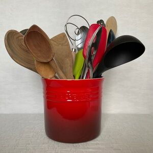 Le Creuset Utensil Crock Stoneware Countertop Utensil Holder Cerise Red